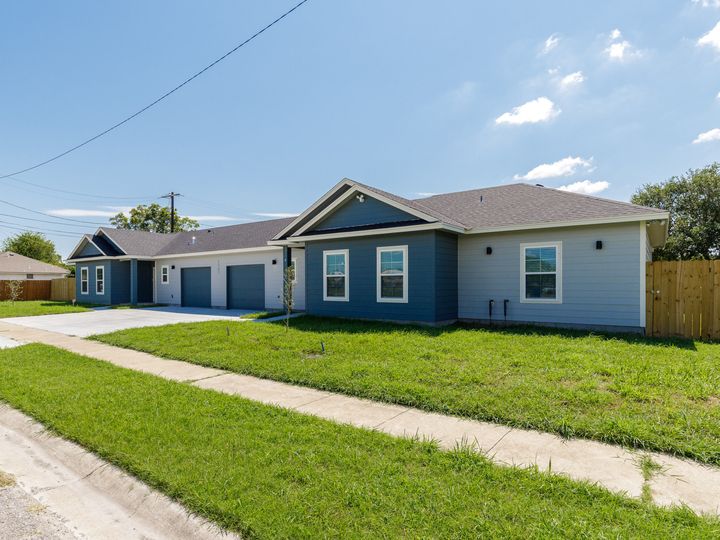 Duplexes, street side